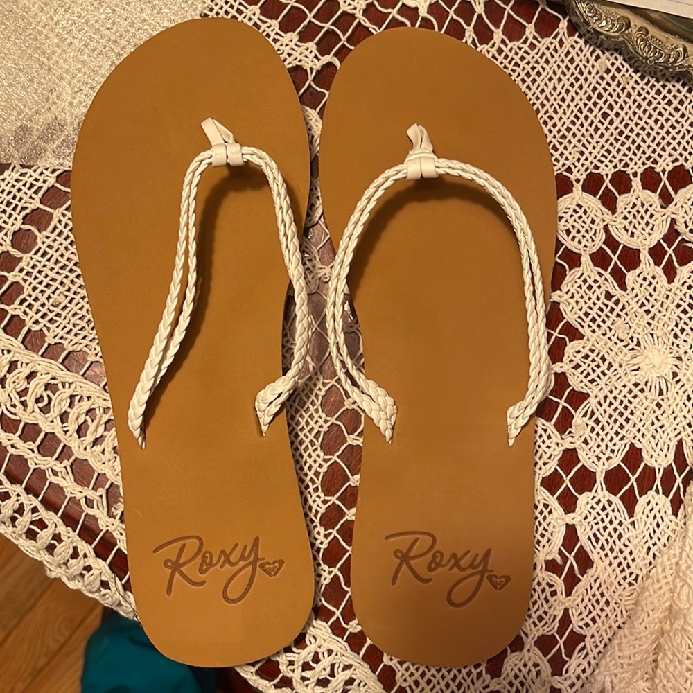 Roxy white sandals